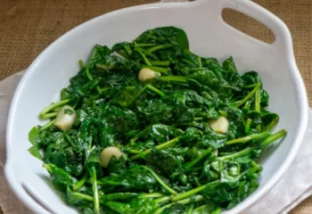 (bulk) sautéed garlic spinach