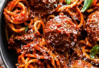 spaghetti & meatballs w/ steamed broccoli